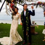18. Oktober 2014: "Glee"-Star Matthew Morrison und seine Angetraute Renee Puente feiern ausgelassen ihre Hochzeit auf Maui, Hawaii.