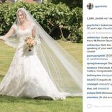04. August 2015:Vor der Trauung wird Jacqui Ainsley von Guy Ritchies ältestem Sohn Rocco begleitet und führt sie in ihrem Spitzenkleid der Londoner Designerin Philippa Lepley zum Altar.
