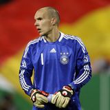 10. November 2009: Hannover-96-Torwart Robert Enke wirft sich im Alter von 32 Jahren vor einen Zug.