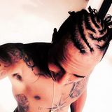 Vom begehrten Hottie zum Lacher mit fieser Frise in drei, zwei, eins... Das schafft Formel-1-Superstar Lewis Hamilton mit dem Instagram-Bild seiner frisch geflochtenen Cornrows, die leider eher zeigen, dass seine Haarpracht allmählich dünner wird.