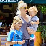 28. Juli 2015  Kingston und Apollo begleiten ihre Mama zum Einkaufen bei Whole Foods in Sherman Oaks.