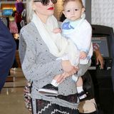 21. Januar 2015  Noch ganz verschlafen lässt sich Apollo von Mama durch den Flughafen von Los Angeles tragen.