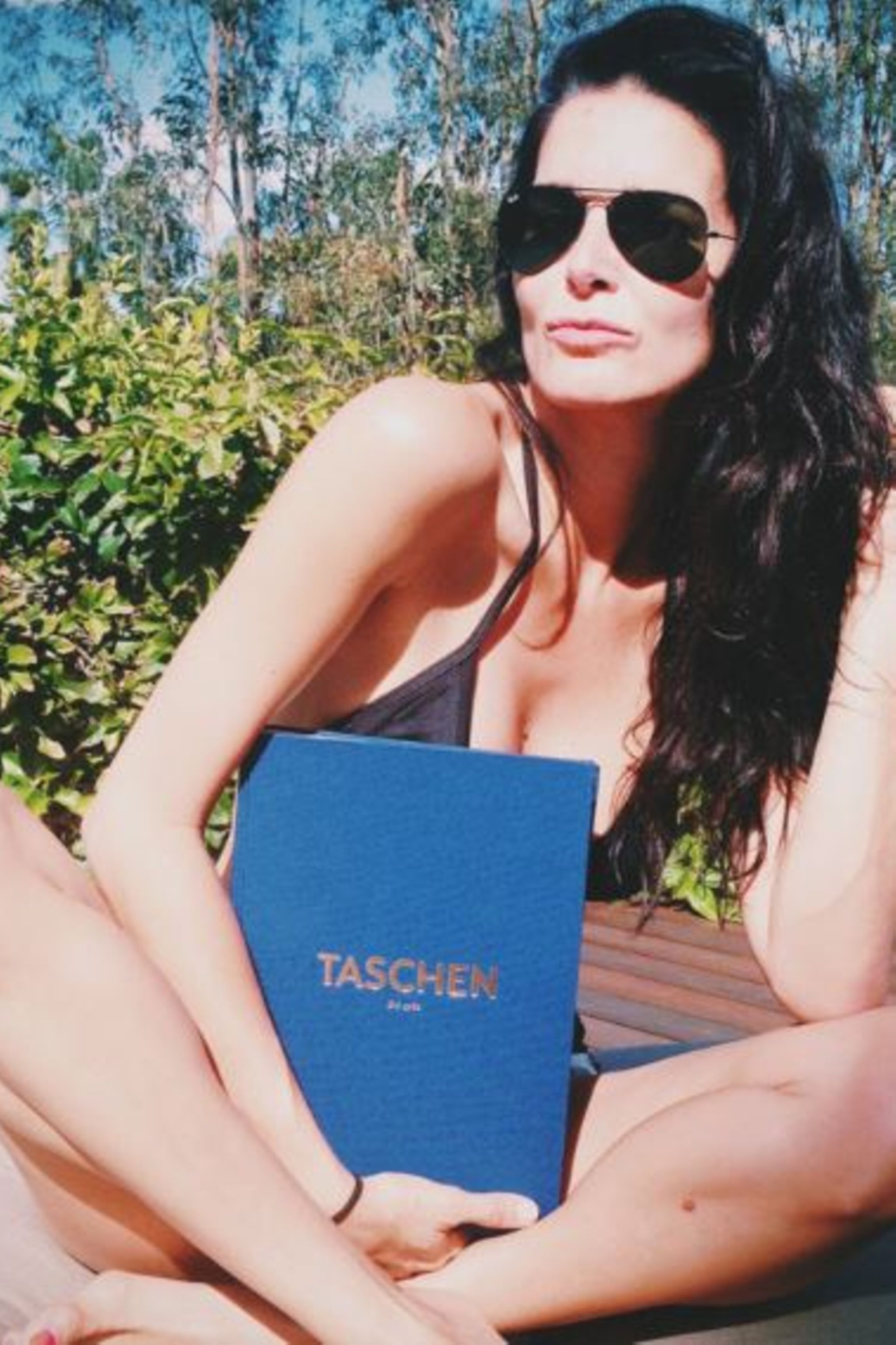 Angie harmon smoking