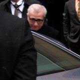 Martin Scorsese freut sich auch über sein bereits startklares Auto.