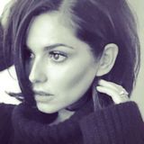 Mit einer sexy Pose präsentiert Cheryl Fernandez-Versini ihren 1,3 Millionen Abonnenten bei Instagram ihren kinnlangen, durchgestuften Bob.