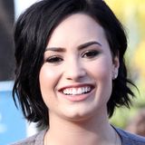 Demi Lovato ist bekannt für ihre wechselnden Haarfarben. Der neue, fransige Bob steht der Sängerin und Schauspielerin jedoch auch ausgezeichnet.