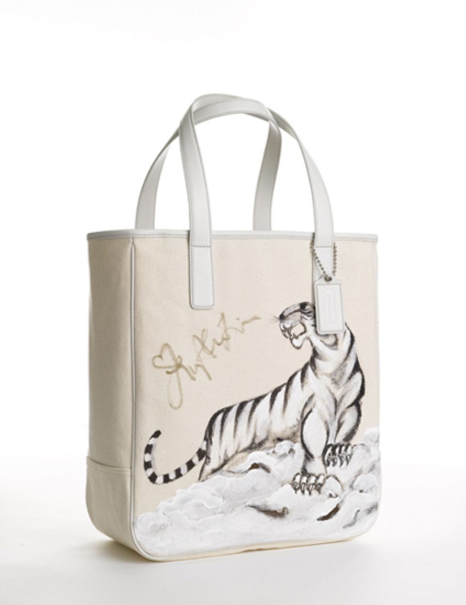 Coach bag: Lucy Liu