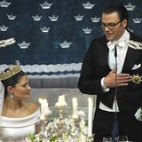 Daniel Westling hält für seine Frau eine rührende Rede.