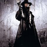 Mit Armbrust und Weihwasser rüstet sich Hugh Jackman 2004 zum Kampf gegen die Vampire. Selten wurde "Professor Van Helsing" so h