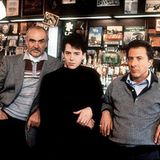 Während der Dreharbeiten zu "Family Business" (1989) gab Matthew Broderick vor einigen Crewmitgliedern immer seine Connery-Imita