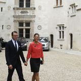 Im Pau, südwestlich von Paris, besichtigen Prinzessin Victoria und Prinz Daniel das Schloss von Henri VI.