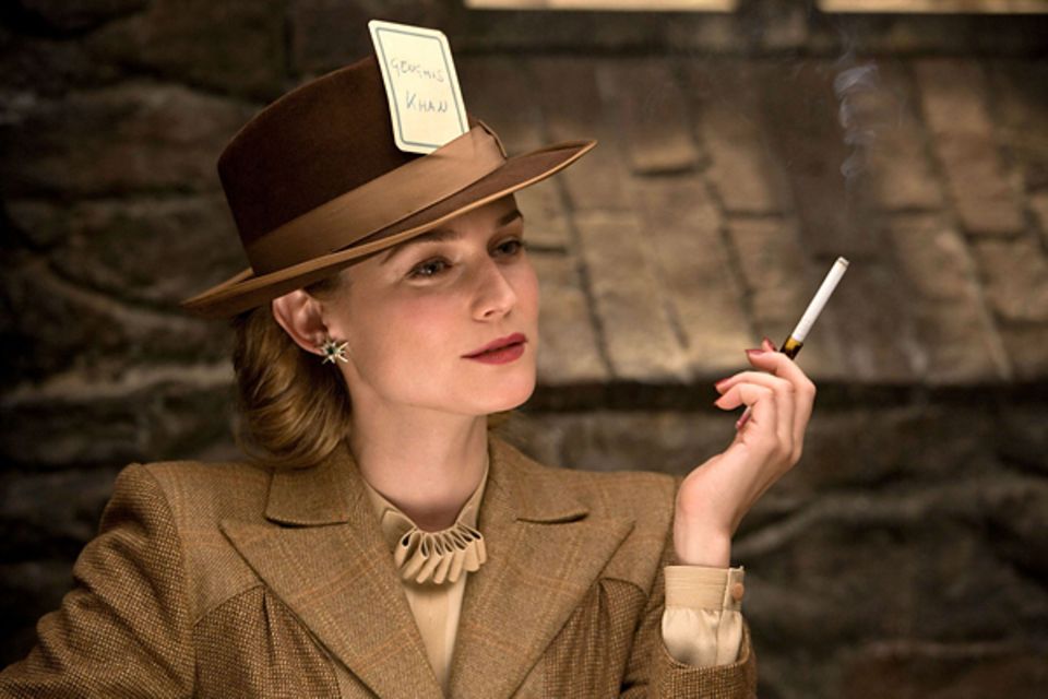 Diane Kruger in "Inglourious Basterds" (2009) Diane Kruger in "Inglourious Basterds" (2009)