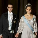 24. Februar 2011: Prinz Daniel und Prinzessin Victoria erscheinen Händchen haltend im schwedischen Königspalast zu einem offizie