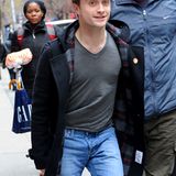 28. Dezember 2011: Daniel Radcliffe ist auf dem Weg zu seiner Broadway-Show.