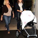 6. Oktober 2011: Gemeinsam mit ihrer Mutter und Tochter Haven geht Jessica Alba in Santa Monica Mittag essen.