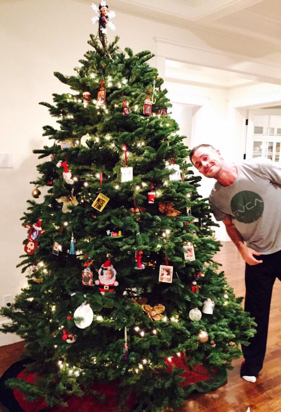 Auch bei Sarah Michelle Prinze und ihrem Mann Freddie Prinze kommt immer mehr Weihnachtsstimmung auf. Auch bei Sarah Michelle Prinze und ihrem Mann Freddie Prinze kommt immer mehr Weihnachtsstimmung auf.