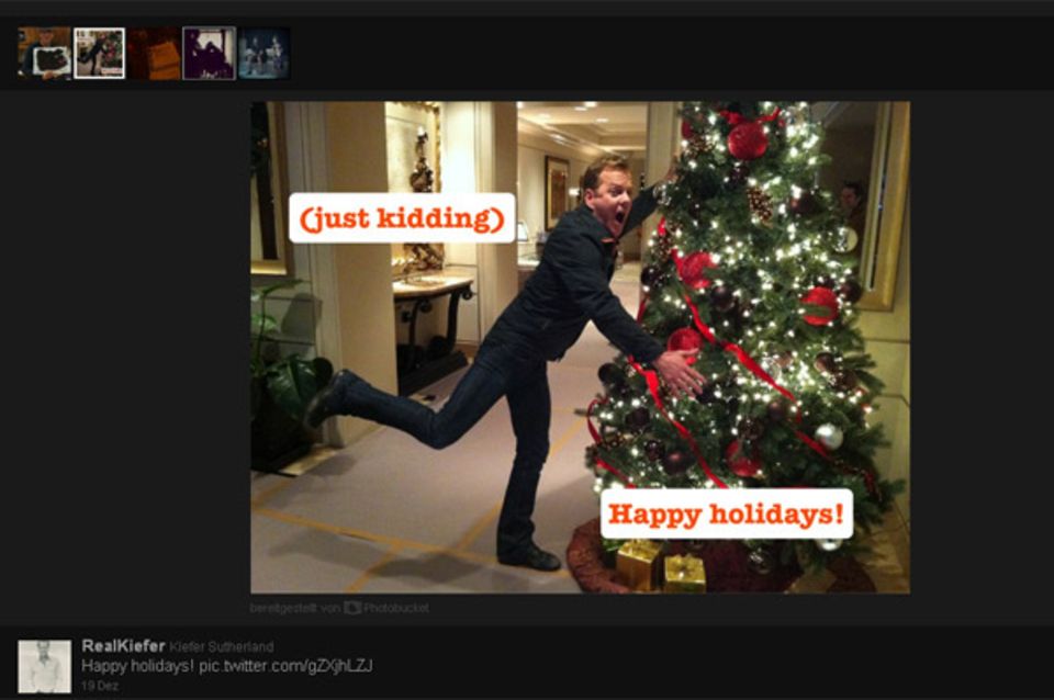 Kiefer Sutherland ist ein Scherzkekss und wünscht allen über Twitter "Happy Holidays". Kiefer Sutherland ist ein Scherzkekss und wünscht allen über Twitter "Happy Holidays".