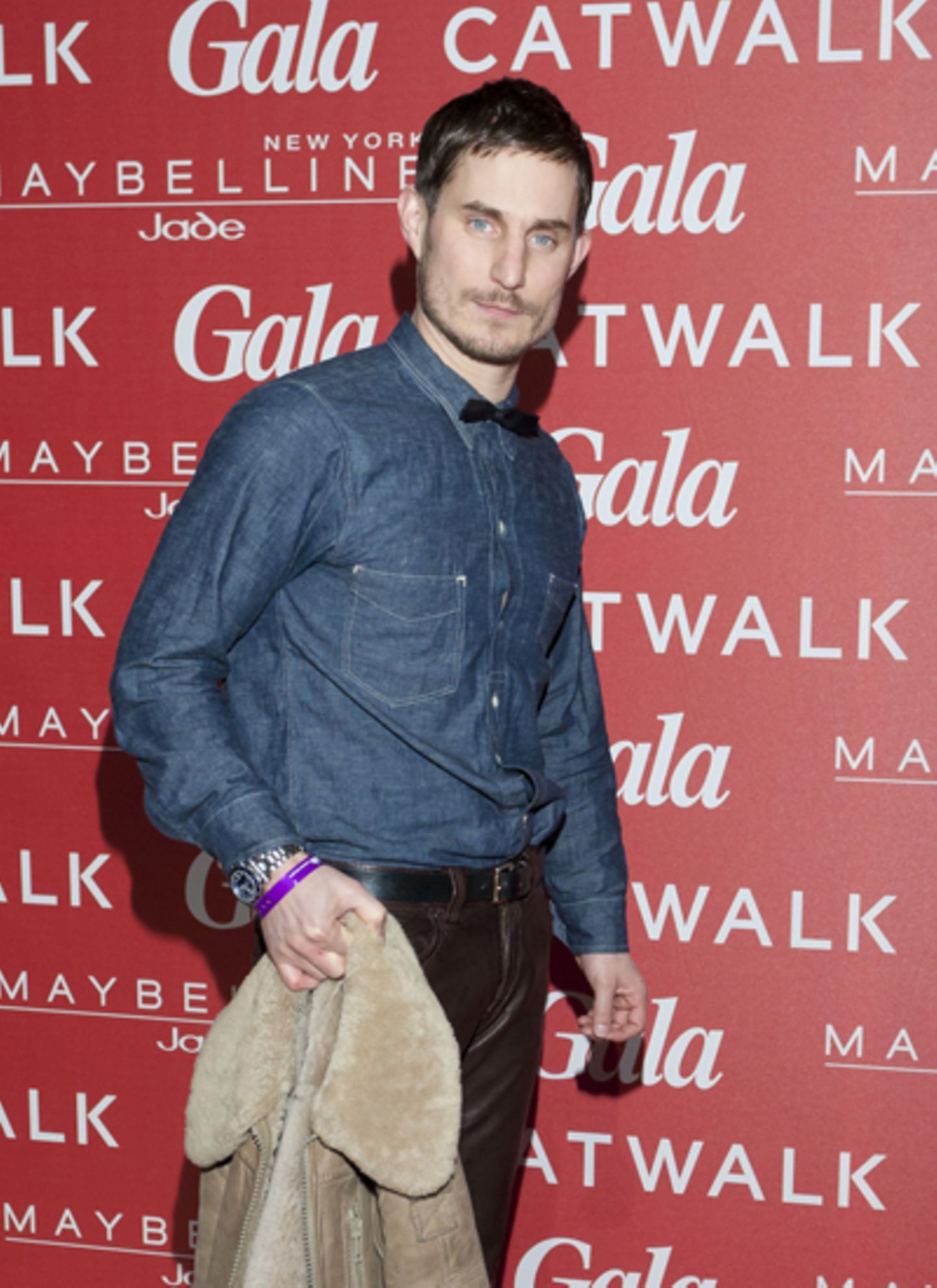 Clemens Schick huschte beim Gala Fashion Brunch im Marriott-Hotel förmlich über den roten Teppich