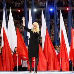 6. Februar 2011: Christina Aguilera singt die amerikanische Nationalhymne, bevor das Super-Bowl-Spiel zwischen den Pittsburgh St