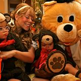 Mariah Carey und ihre Zwillinge Monroe und Moroccan wünschen "Happy Halloween". Nur wo ist Papa Nick Cannon abgeblieben? Kleiner