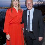 Britta Becker-Kerner und Johannes B. Kerner, unser "Family Couple" genießt den wunderschönen Ausblick am Elbhang.