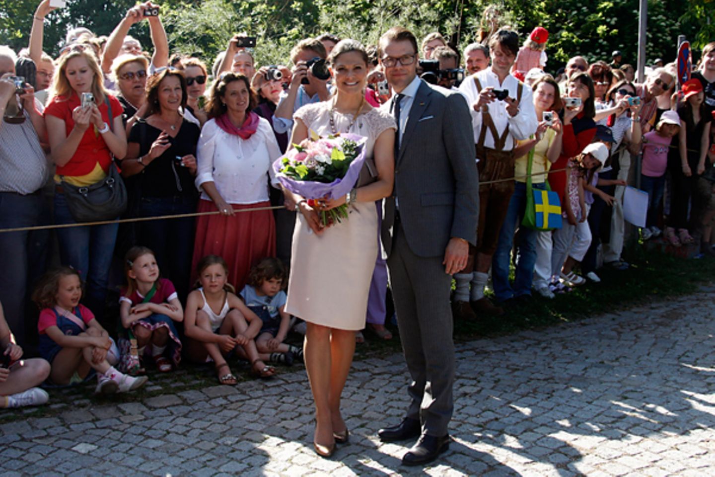 Schweden Staatsbesuch: Das Paar besucht Schloss Blutenburg.