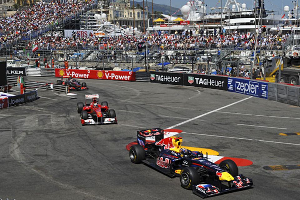 Sebastian Vettel, dicht gefolgt von Fernando Alonso und Jenson Button.