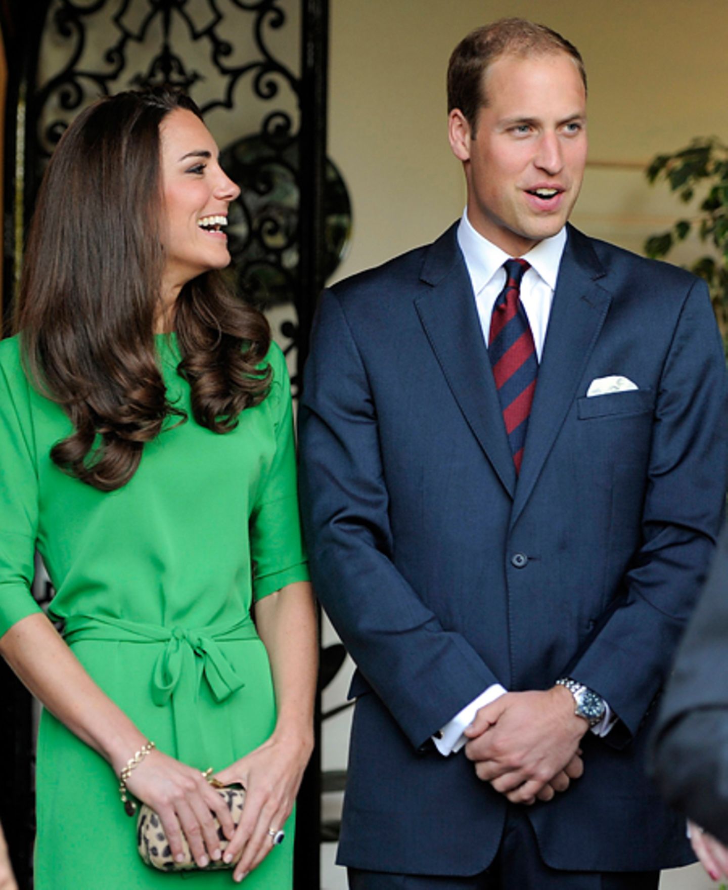 Staatsbesuch William und Kate: Für eine Feier im britischen Konsulat wechselte Kate auf ein grünes Kleid von "Diane von Furstenb
