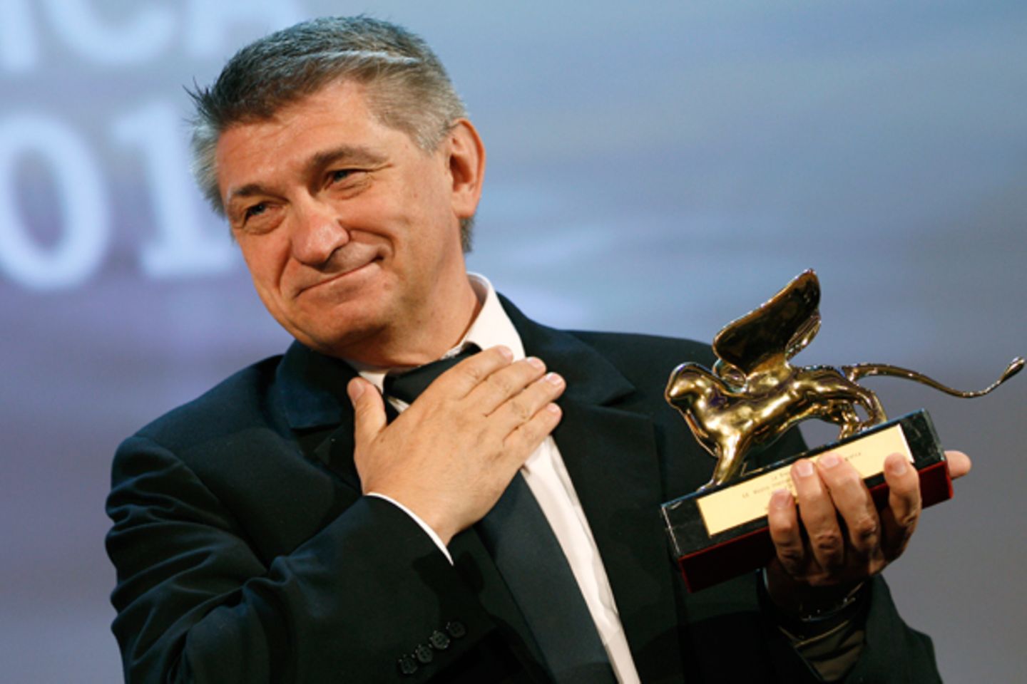Die höchste Auszeichnung, der Goldene Löwe, geht an den Regisseur Alexander Sokurow für seinen Film "Faust", der auf Goethes Wer