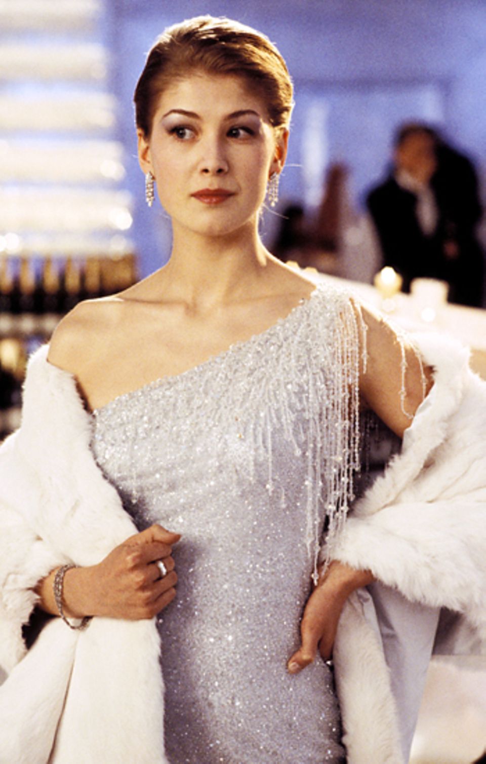Bond Girls: Rosamund Pike 2002 in "Stirb an einem anderen Tag"