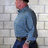 1. Dezember 2012: Für die Dreharbeiten seines aktuellen Films "Ten" trägt Arnold Schwarzenegger einen Topfhaarschnitt mit Underc