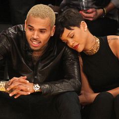 25. Dezember 2012: Chris Brown und Rihanna zeigen sich bei einem Spiel der Lakers ganz kuschelig.