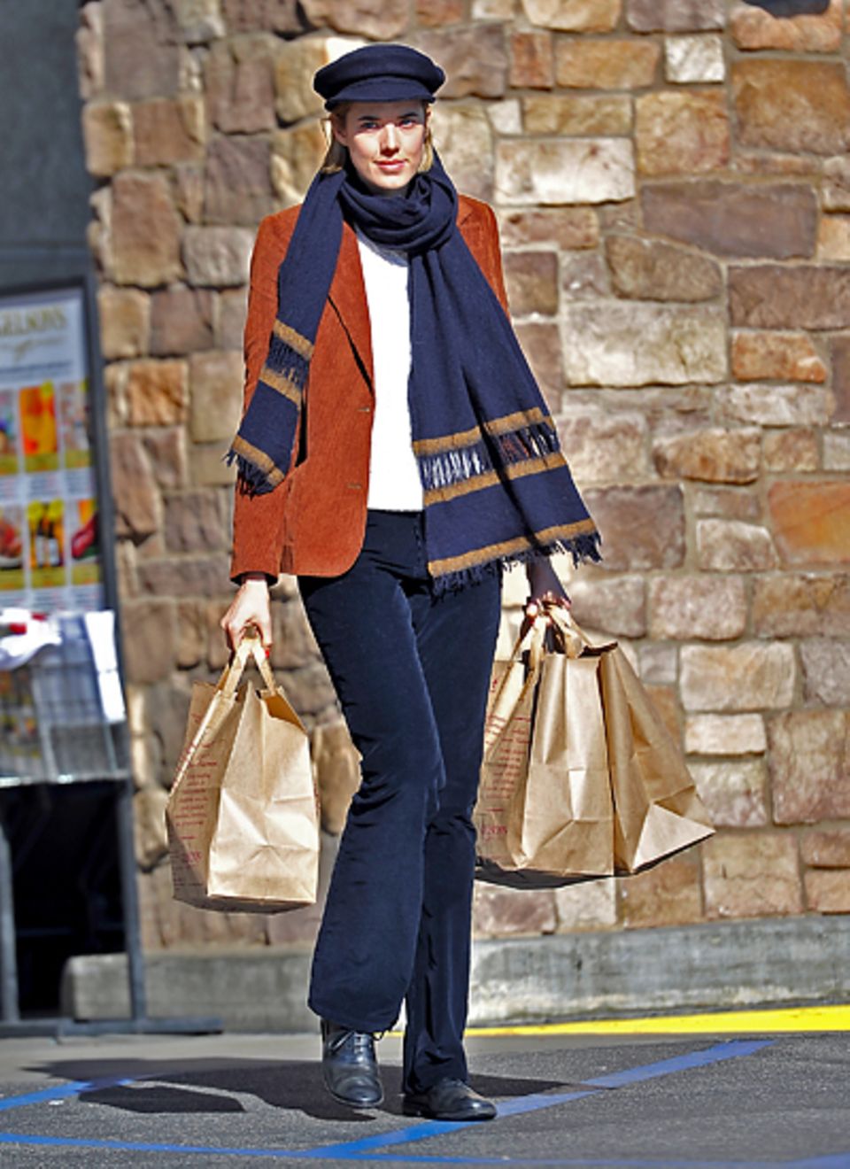 27. Dezember 2012: Agyness Deyn ist in Hollywood auf Shoppingtour. 27. Dezember 2012: Agyness Deyn ist in Hollywood auf Shoppingtour.