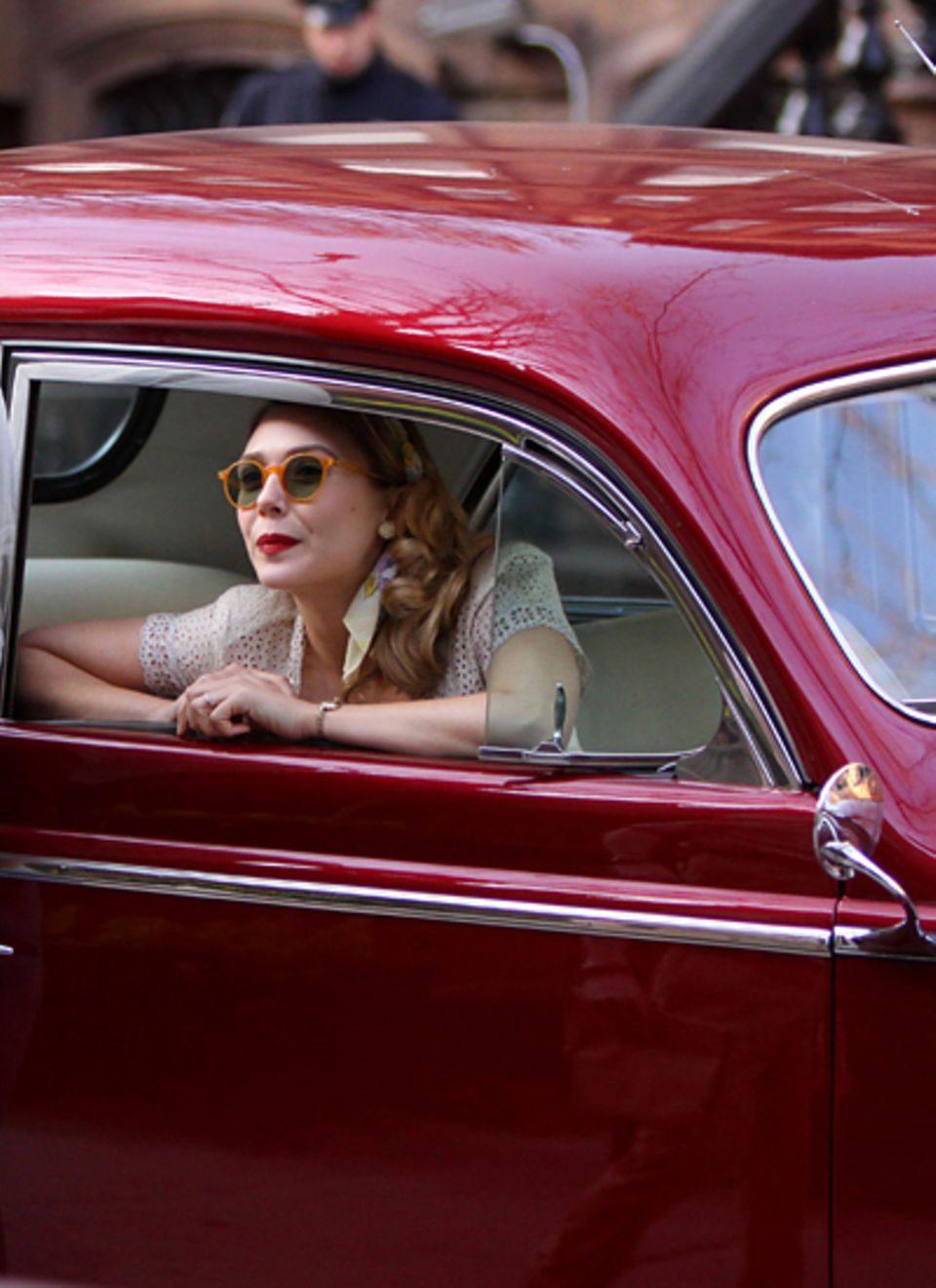 26 März 2012: Elizabeth Olsen steht wie Daniel Radcliffe für den Film "Kill Your Darlings" vor der Kamera. 26 März 2012: Elizabeth Olsen steht wie Daniel Radcliffe für den Film "Kill Your Darlings" vor der Kamera.