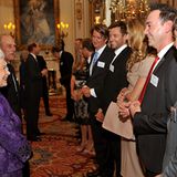 2011: Königin Elisabeth II. und Hugh Jackman, Elle MacPherson