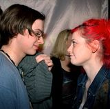 Kim Frank und Enie van de Meiklokjes: In den 90ern sind alle Mädchen in "Echt"-Sänger Kim Frank verliebt. Der hat jedoch nur Aug