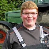 Bauer sucht Frau: Ackerbauer Peter (30) aus dem Saarland lebt alleine auf dem Hof seiner verstorbenen Eltern. Die 150 Hektar Ack