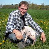 Bauer sucht Frau: Schweinebauer Georg (33) kümmert sich mit seinen Eltern auf einem Hof im Bayerisch-Schwaben um viele Schweine,