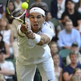 Der Einsatz hat sich nicht gelohnt: Am vierten Tag des Wimbleton-Turniers verliert der Weltranglistenzweite Rafael Nadal spektak