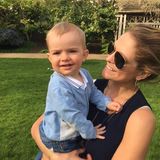 Prinzessin Madeleine + Christopher O'Neill : 8. Mai 2016 Zu seinem ersten Muttertag postet Prinzessin Madeleine von Schweden ein niedliches Foto mit ihrem Sohn Nicolas.