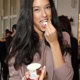 GALA-Event: Häagen-Dazs-Eis zum Frühstück gefällt GNTM-Star Rebecca Mir sehr gut.
