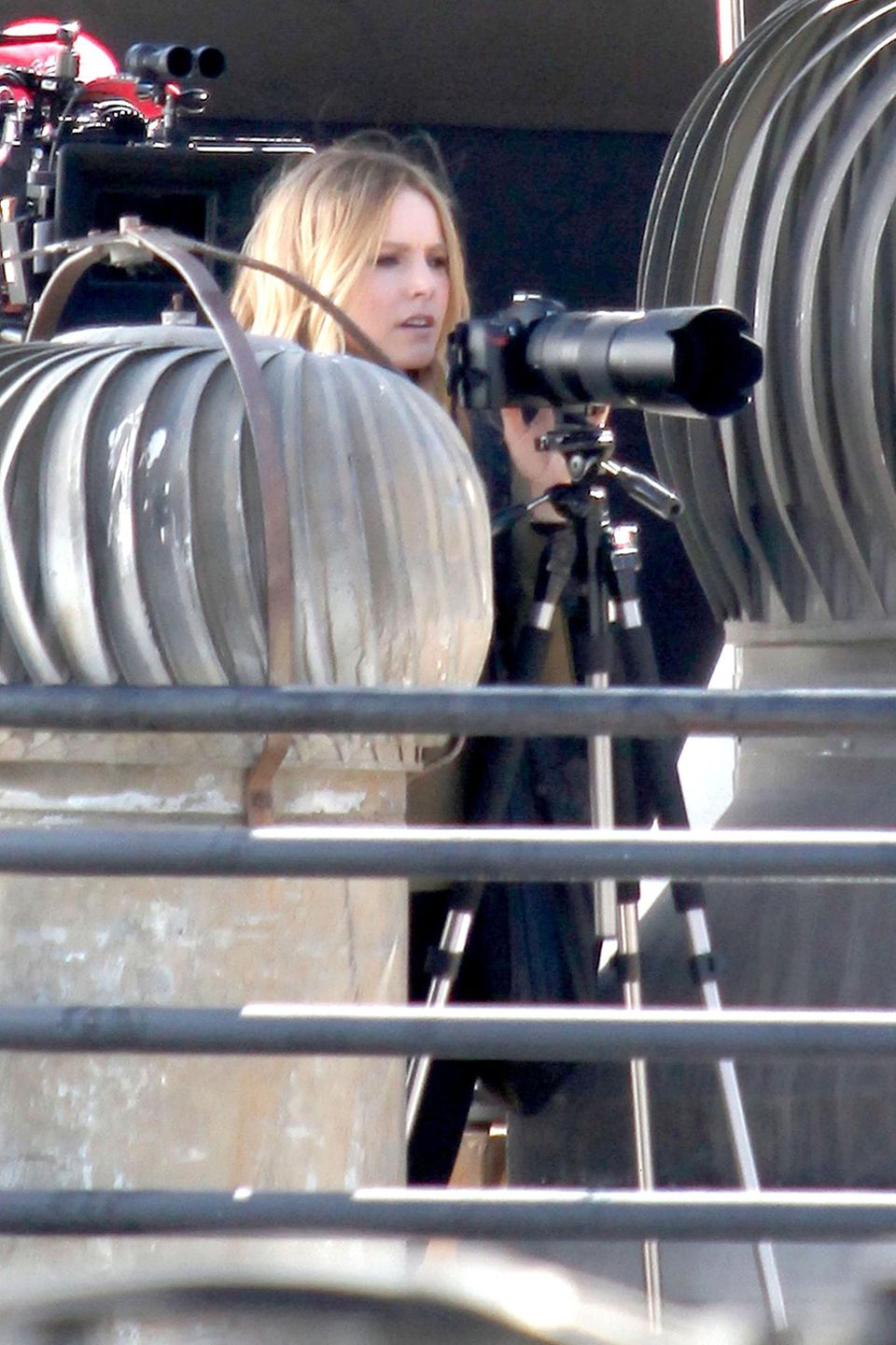 19. Juni 2013: Dank "Kickstarter" können in Los Angeles die Dreharbeiten zum "Veronica Mars"-Film mit Kristen Bell beginnen. 19. Juni 2013: Dank "Kickstarter" können in Los Angeles die Dreharbeiten zum "Veronica Mars"-Film mit Kristen Bell beginnen.