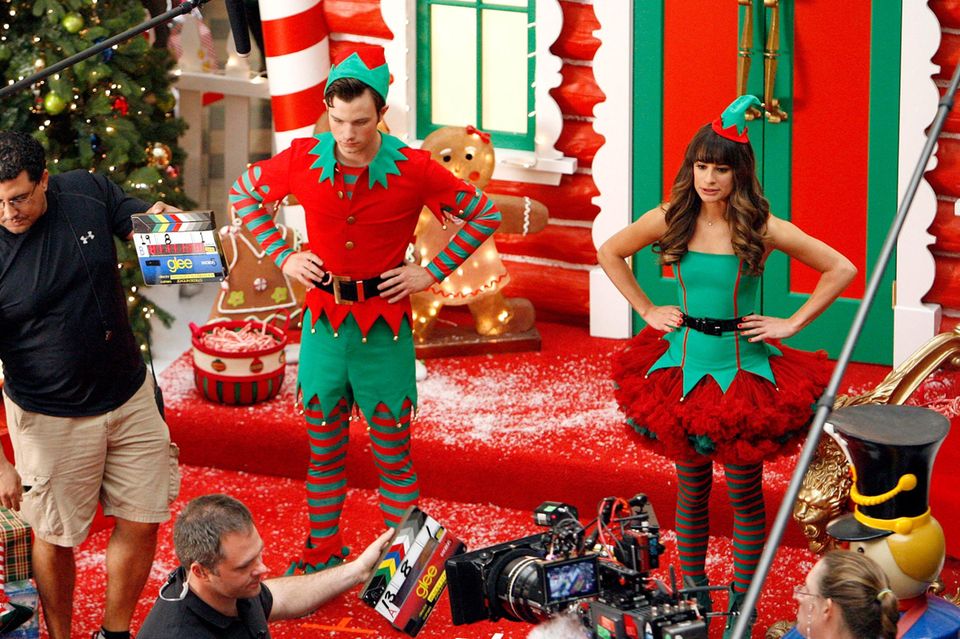 7. November 2013: Chris Colfer und Lea Michele drehen für "Glee" eine Weihnachtsepisode.