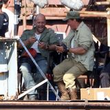 21. August 2013: Jason Statham und Sylvester Stallone amüsieren sich am Set von "The Expendables 3" prächtig.