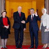 5. November 2013: Königin Sonja und König Harald von Norwegen werden von Präsident Abdullah Gul und dessen Frau Hayrunnisa im Präsidentenpalast im türkischen Ankarra empfangen.