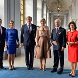 14. Oktober 2013: Prinz Daniel, Prinzessin Victoria, König Willem-Alexander, Königin Máxima, Königin Silvia und König Carl Gustaf gehen zum gemeinsamen Mittagessen im Stockholmer Königspalast.