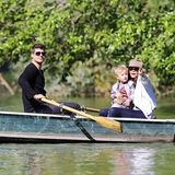 17. September 2013: Robin Thicke und seine Frau Paula Patton machen mit Sohn Julian eine kleine Bootstour durch den New Yorker Central Park.