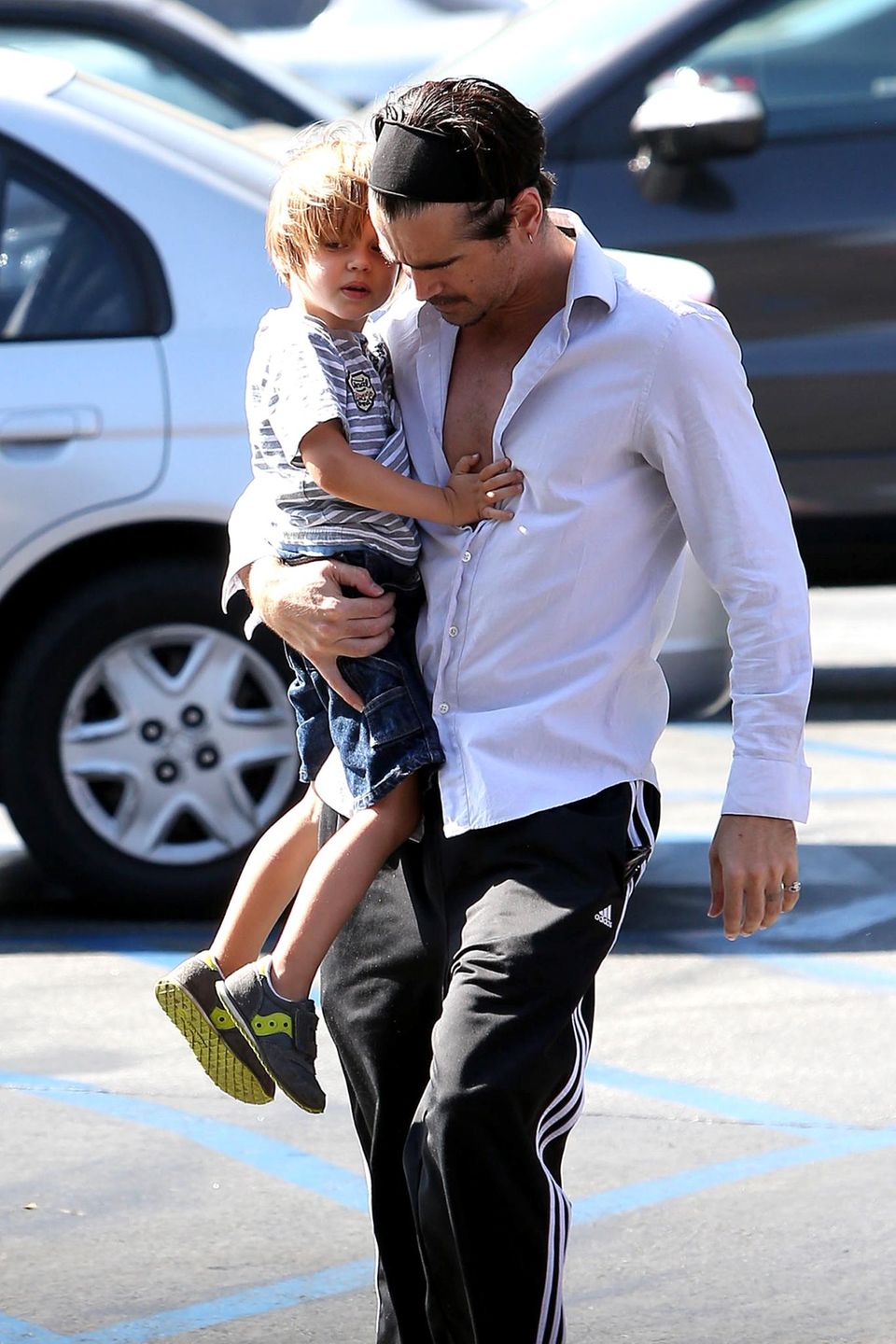 14. Juni 2013: Colin Farrell geht mit seinem Sohn Henry in Los Feliz einkaufen.