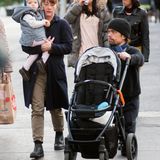 28. Oktober 2013: Der Schauspieler Peter Dinklage geht mit seiner Familie in New York spazieren.