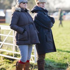 29. Dezember 2013: Die schwangere Zara Phillips verbringt den Tag mit ihrer Mutter Prinzessin Anne bei den "Point-to-Point"-Pferderennen in Cambridgeshire.
